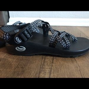 BRAND NEW Chacos